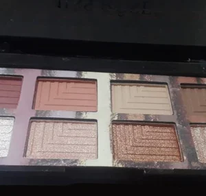 Missrose 8 Color Eyeshadow Palette